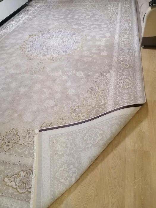 Продам большой ковер 5*2,9 метра