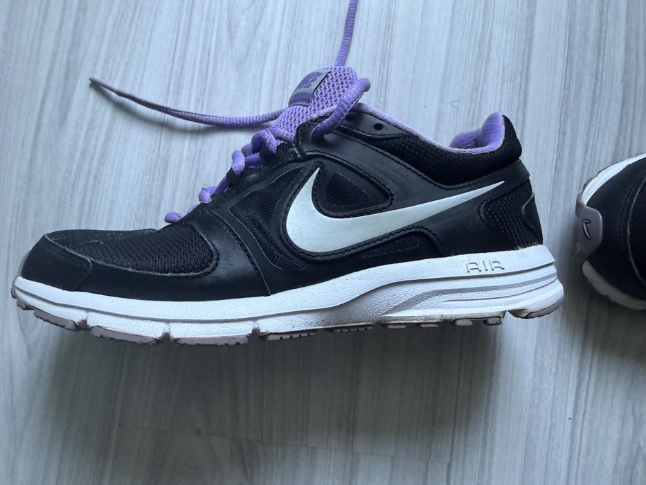 Дамски маротонки Nike 38 номер