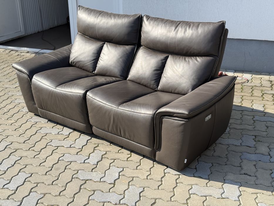 Vand canapea electrica de piele natura de culoare maro