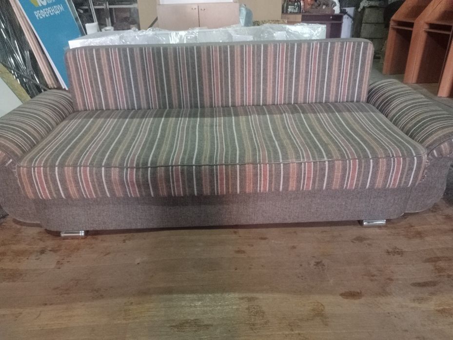 Диван в хорошем состояни