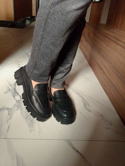 Жаксы аяк киім 7000