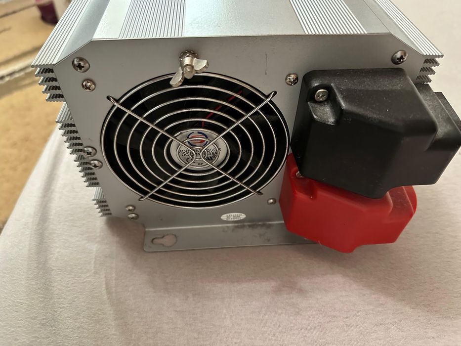 Invertor Mean Well 2500w