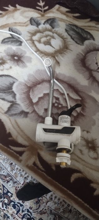 Продам кран с нагревателем