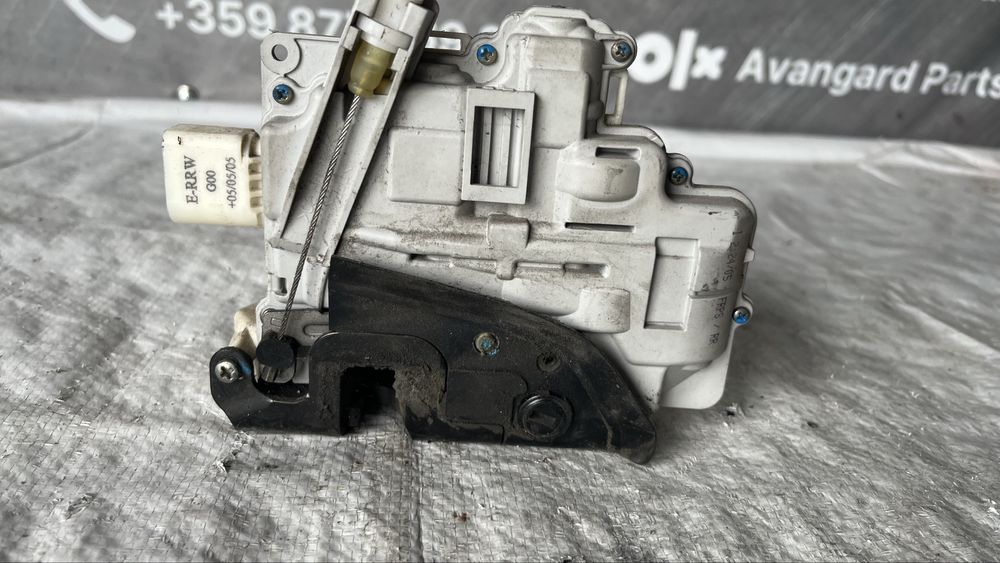 Ключалка задна дясна врата Audi A6 C6