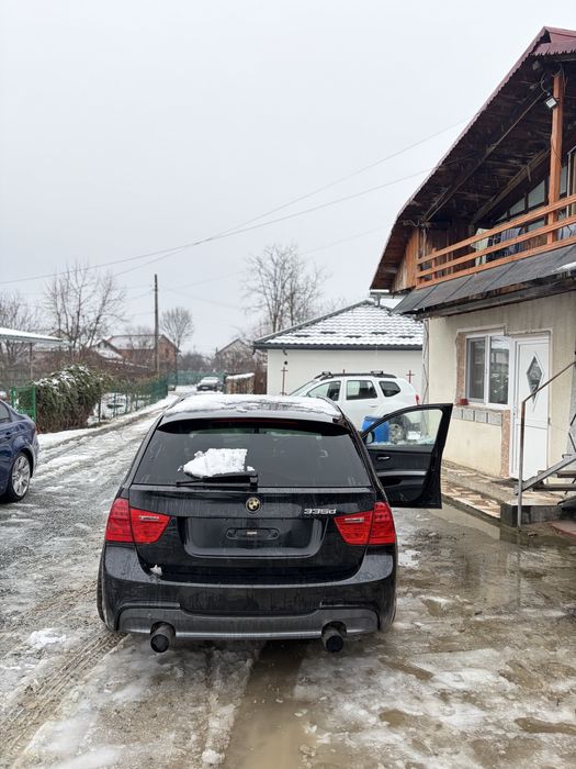 Dezmembrez bmw e91 335D facelift M pachet