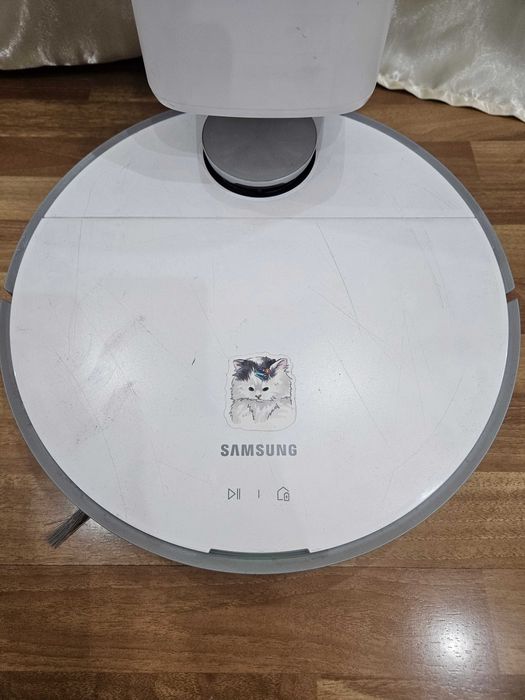 Робот-пылесос JET BOT