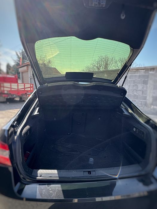 Продавам Skoda Superb