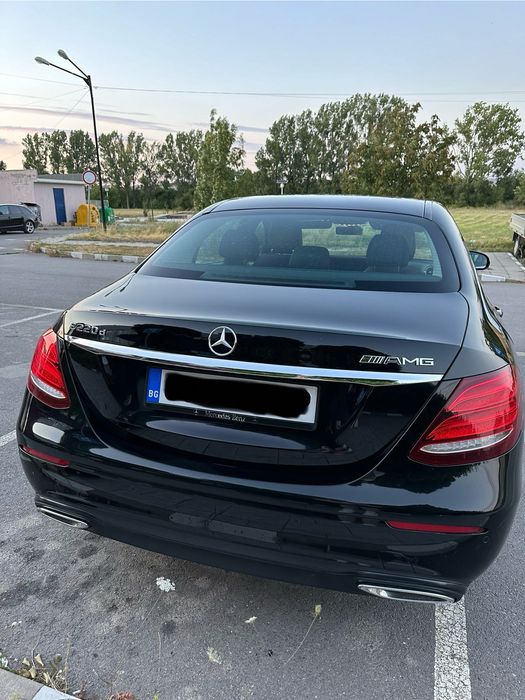 Mercedes - Benz E 220 / 2019г.