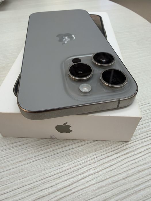 Vand Iphone 15 Pro