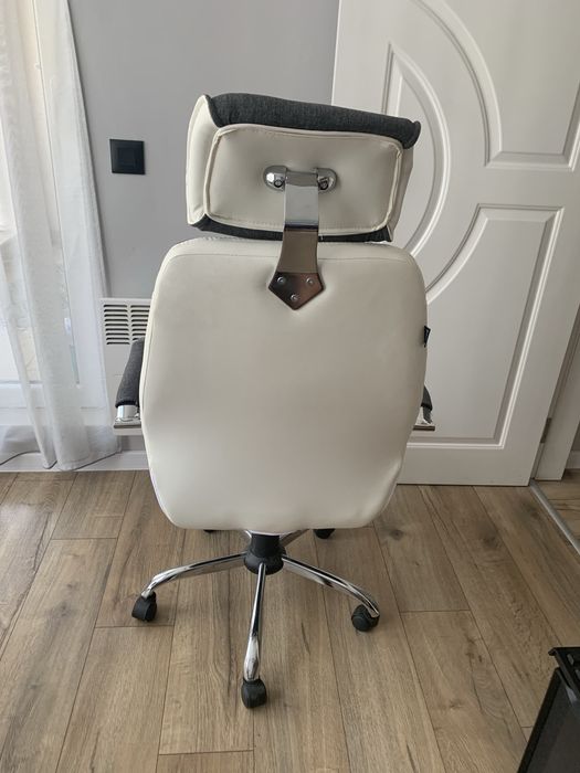 Офис стол сив,регулируем