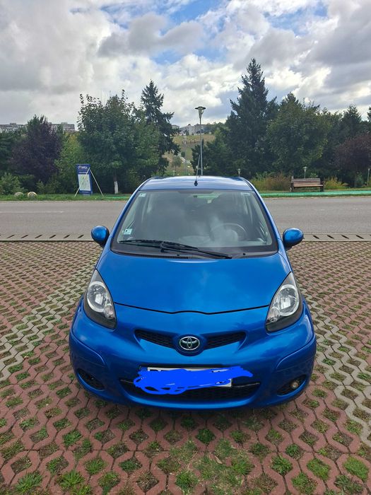 Toyota Aygo 1.0 Automată – 2010 – 95.500 km – Albastru metalizat