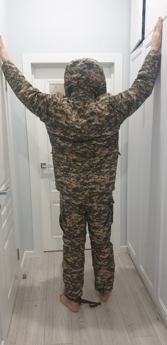 Продам бушлат камуфлированный