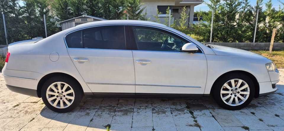 Volkswagen Passat B6 2.0 TDI 140 CP automata