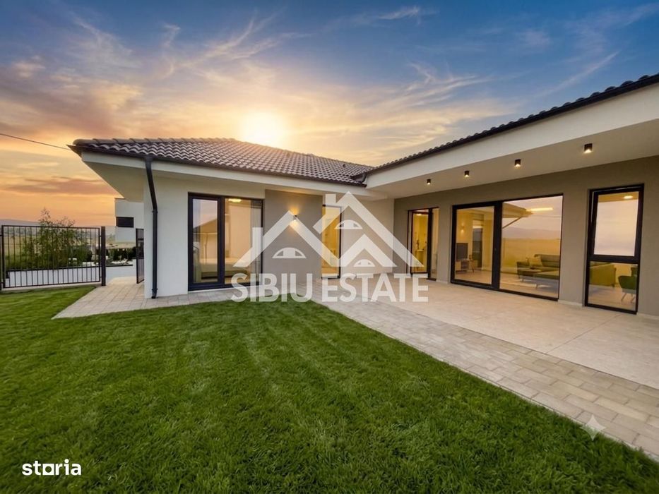 Casa pe parter, cu priveliste panoramica partial finisata