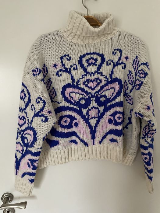 Pulover Bershka nou!!