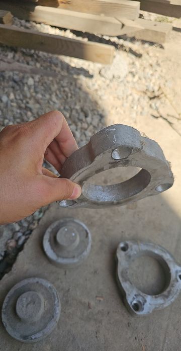 Подставка на амортизатора