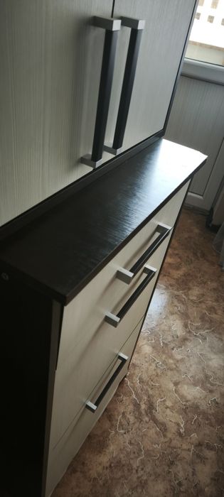 Продам прихожую Б/У