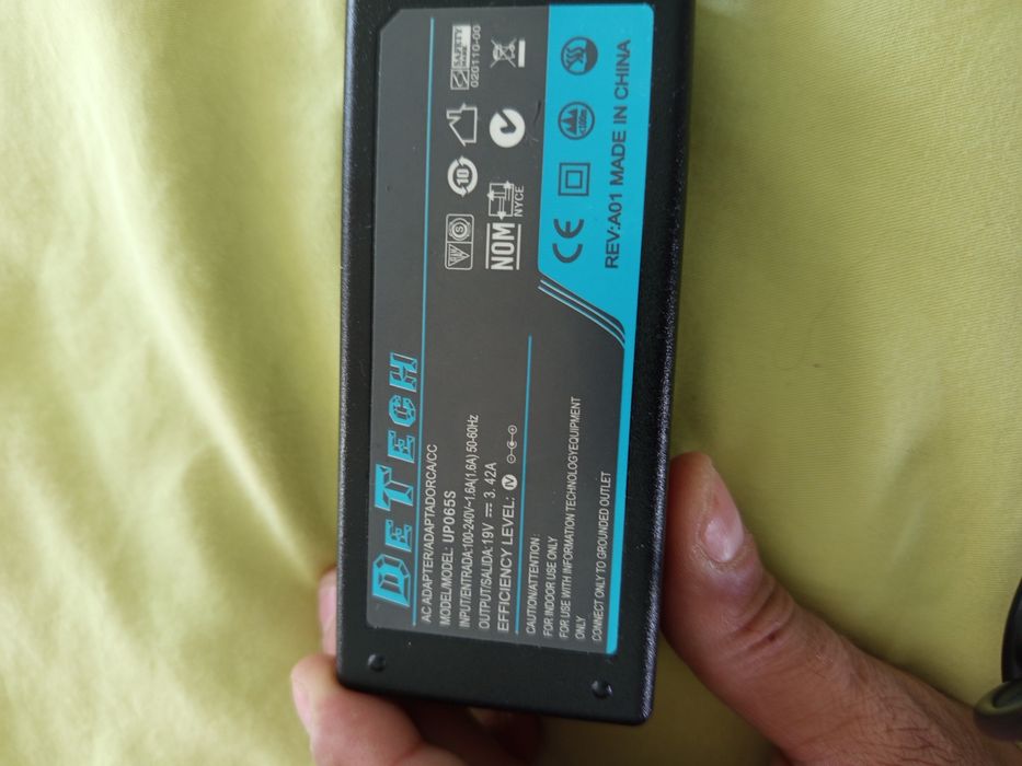 Зарядно за лаптоп HP AC adapter ,DeTech