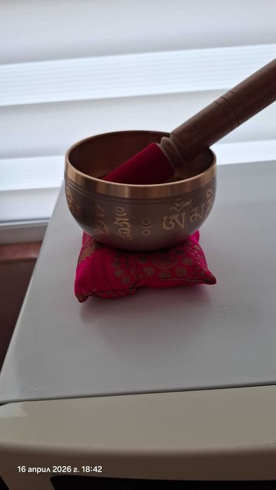 Тибетска пееща купа