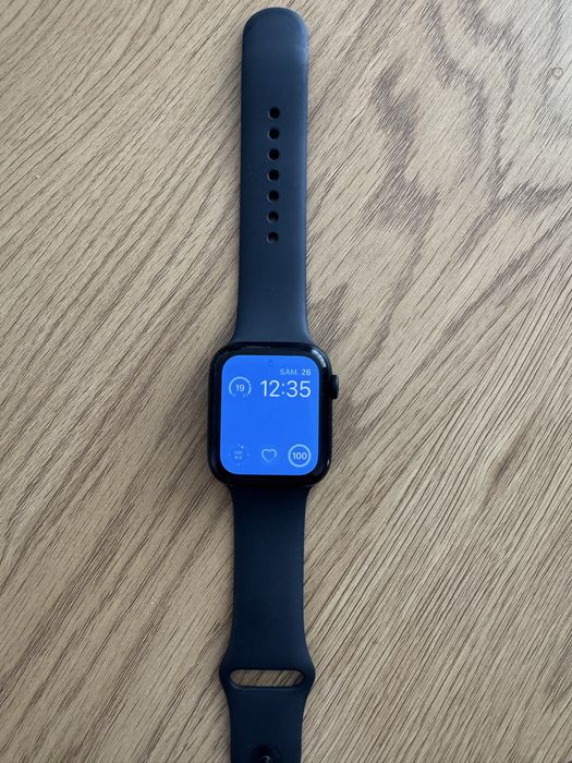 Apple watch SE 2024