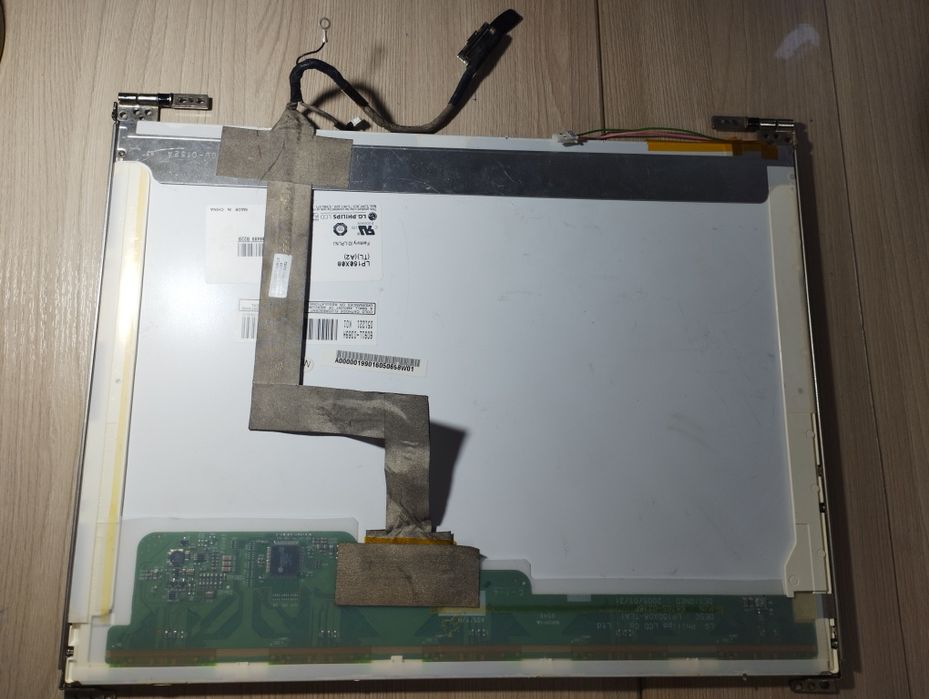 Монитор LG philips LP150Х8 на ноутбук