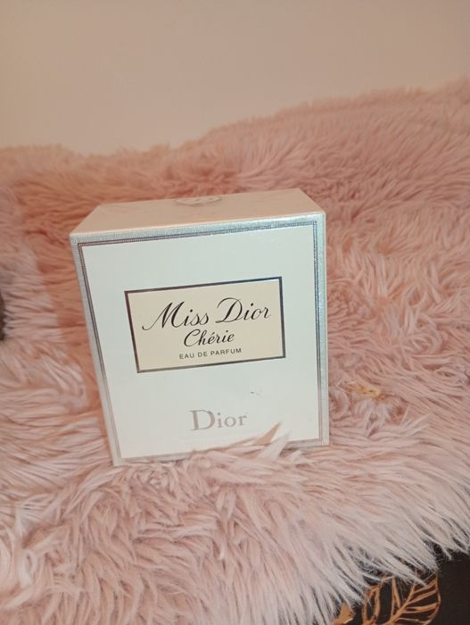 Miss Dior Chérie Eau de Parfum. 100ml