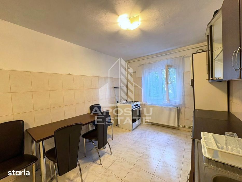 Apartament cu 3 camere de inchiriat in zona Soarelui, Centrala Proprie
