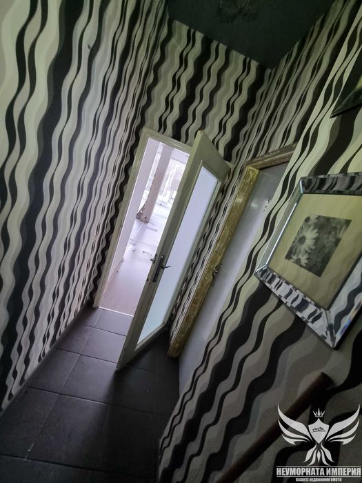 Продавам магазин, помещение, склад 200кв. в гр.Пловдив, център