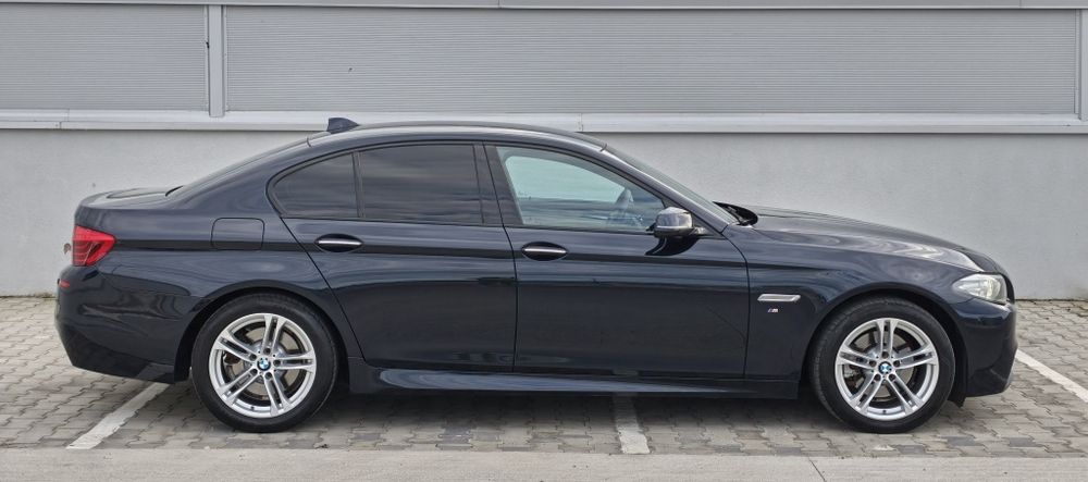 BMW seria 5 F10 Facelift M Paket 190cp 4x4 X-drive Euro6 Germania încălzire moduri navigație automat piele faza lunga automata clima doua zone