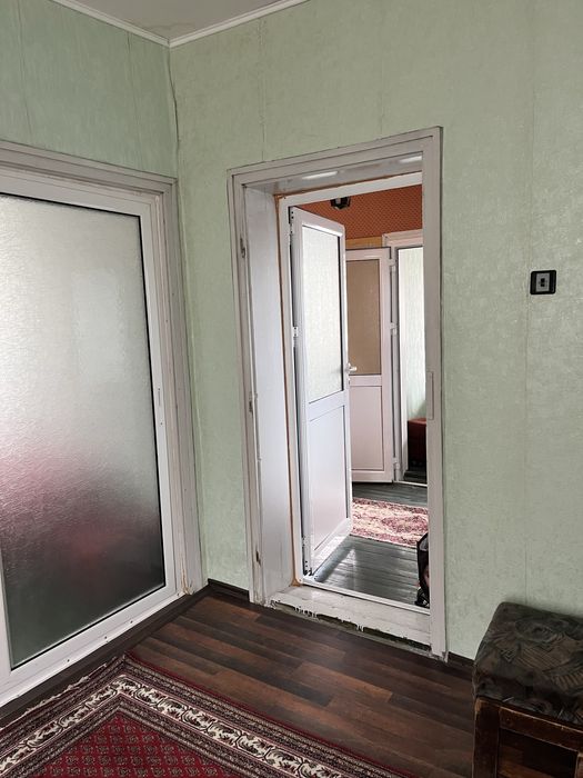 Къща с дворно място с. Краводер