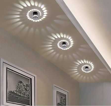 Красива лампа за стена с дистанционно управление - диско осветление