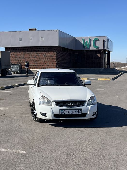 Продам Lada Priora 2