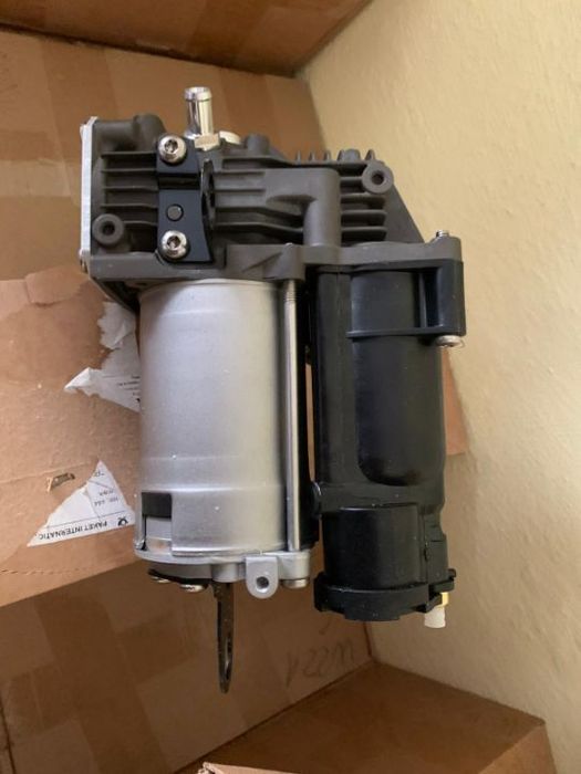 Perna aer COMPRESOR MERCEDES W221 S CLASS fata spate stanga dreapta noua compresor bloc de valve