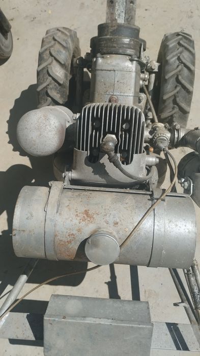 Vând motocositoare