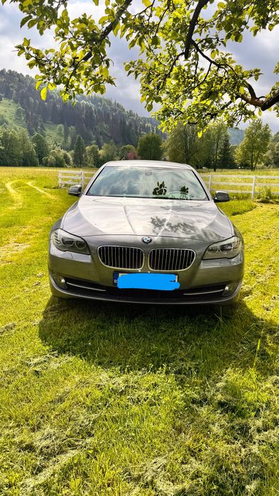 Vând bmw f10 520D