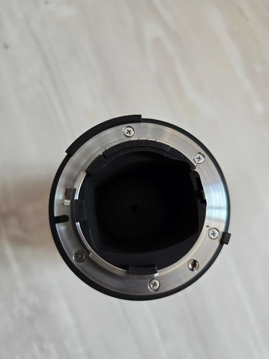 Nikon Nikkor 180mm f/2.8 ED