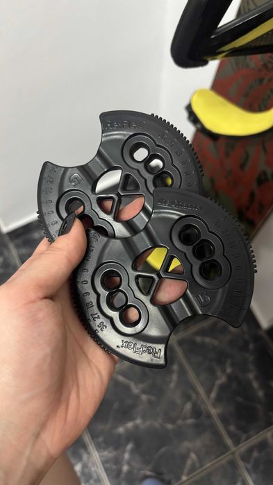 Vând snowboard 147 cm cu legături Burton Lexa și husă Northwave