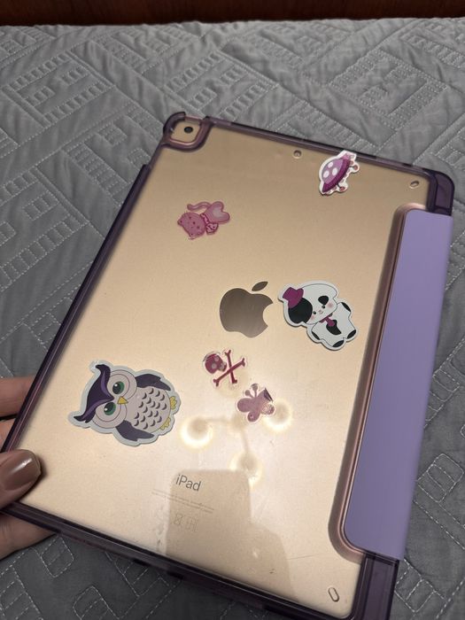 Планшет Ipad 8th generation + стилус