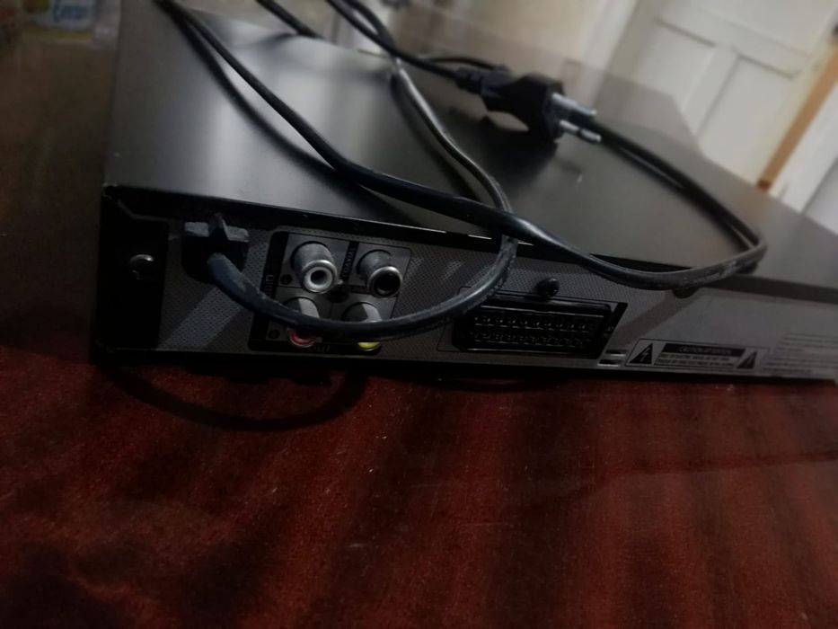 Продам новый DVD samsung