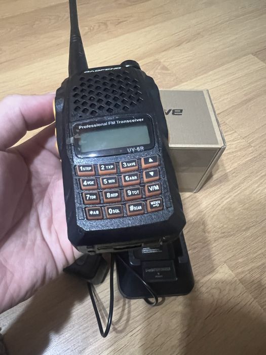 Радиостанция Baofeng UV-6R