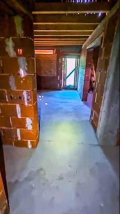 Casă la roșu + teren 1005mp livadă (proprietar) com. Boțești (jud. AG)