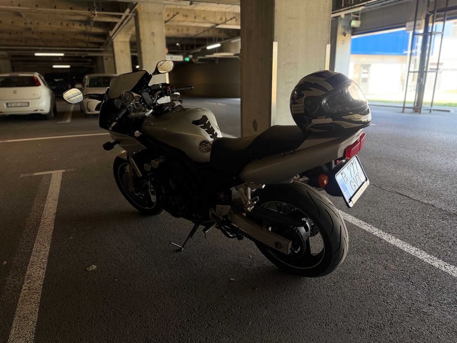 Vand Yamaha FZS600 Fazer Sport-Touring