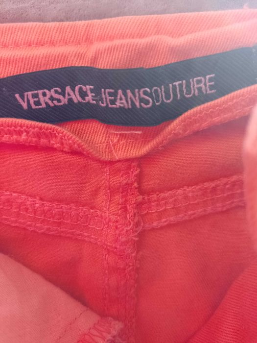 Versace-маркова пола. Стил ,класика уникалност.