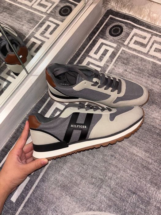Кросовки hilfiger 42 размера