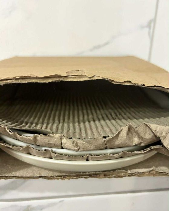 3 лв/ брой 
Германия нови чинии благороден порцелан със сертификат