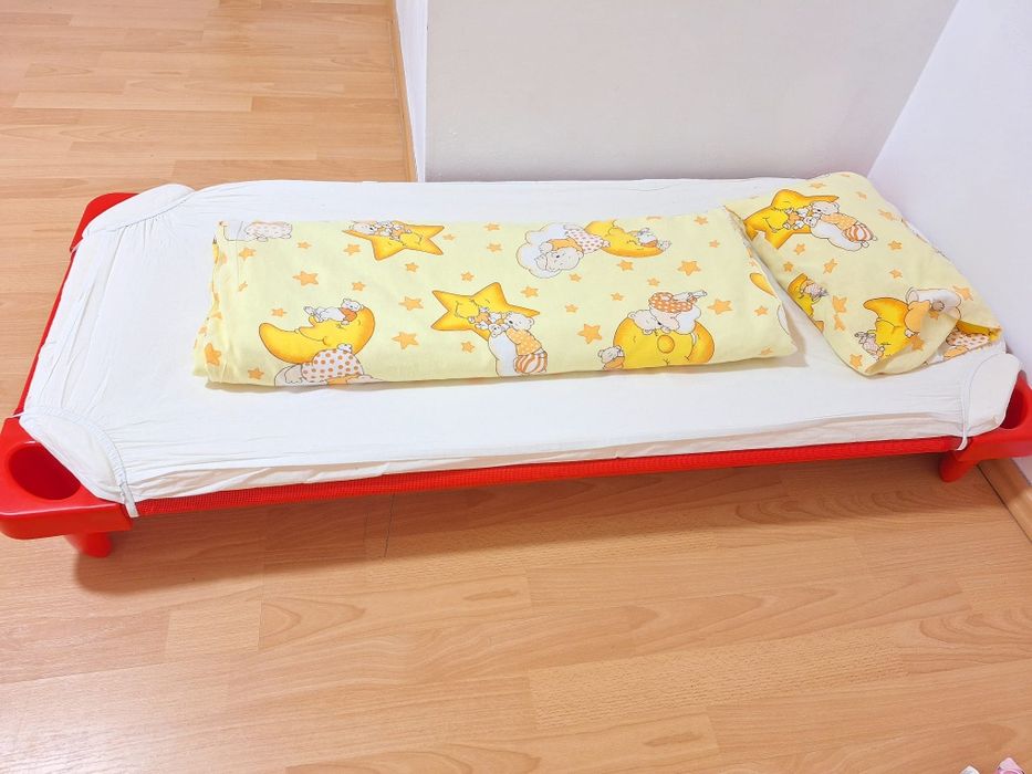 Paturi stivuibile copii