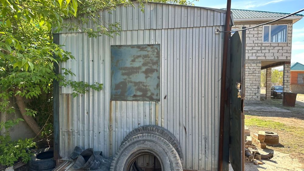 Контейнер морской