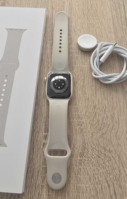 Apple Watch Series 9 – 41mm – Cellular – Starlight – Stare foarte bună
