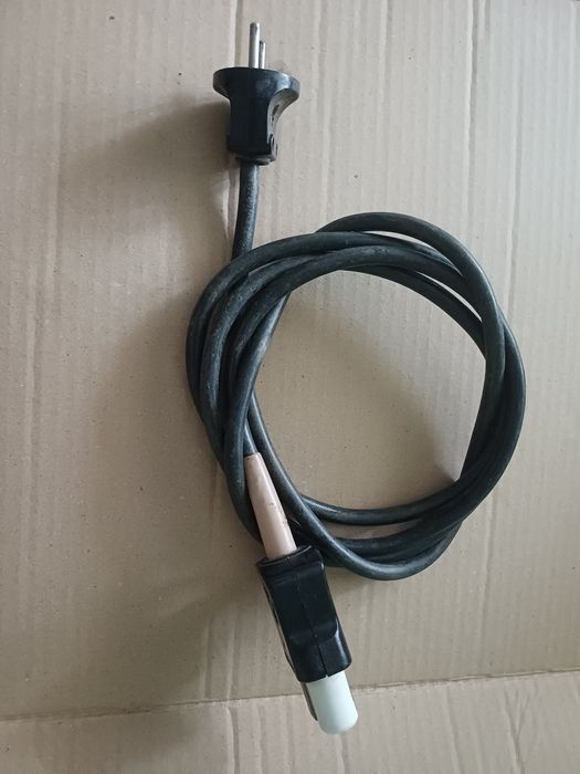 Cablu resou vintage. Este in stare buna