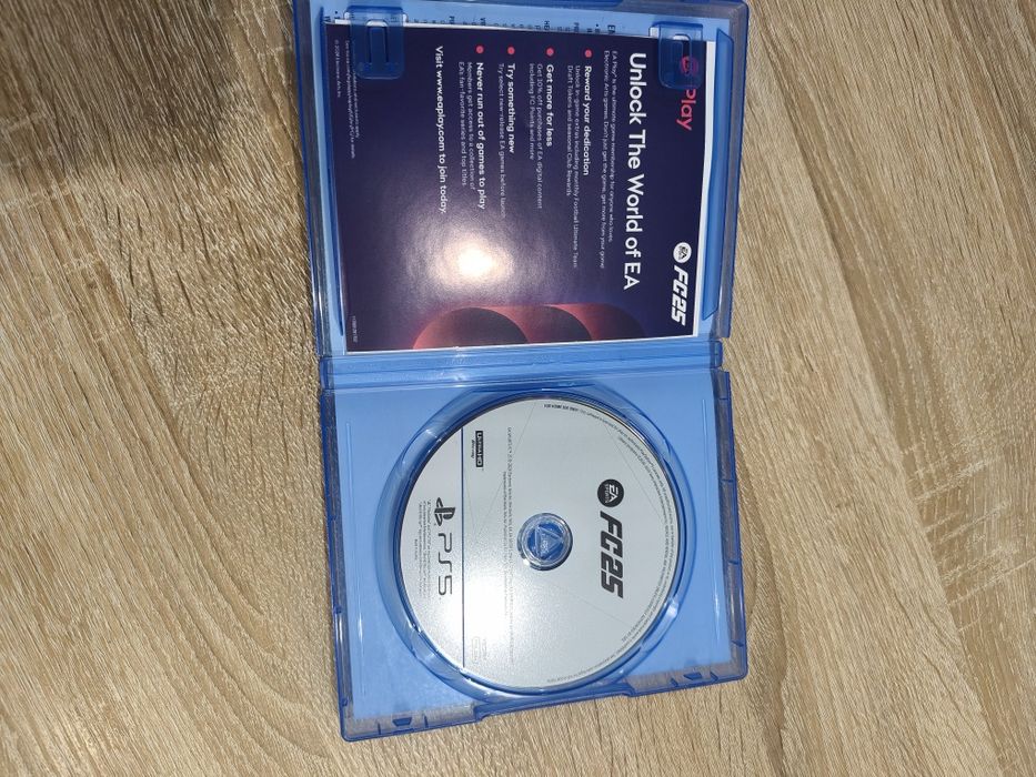 FC25 PS5 като нова